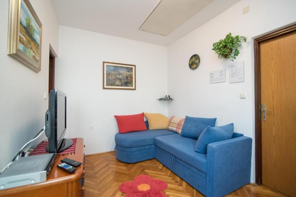 Apartments Natasa Супетар Екстериор снимка