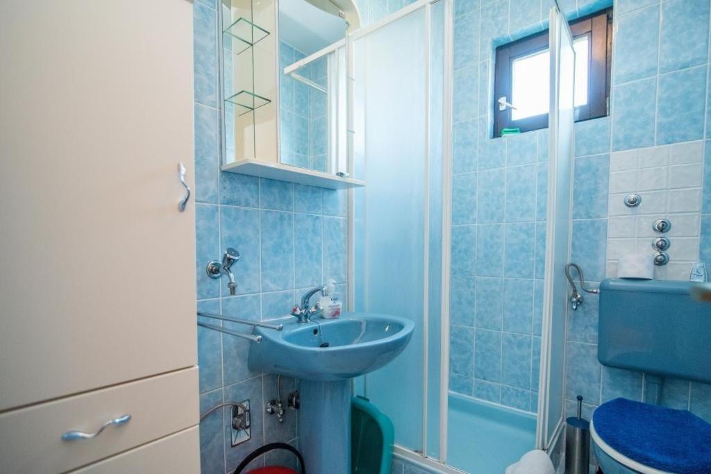 Apartments Natasa Супетар Екстериор снимка